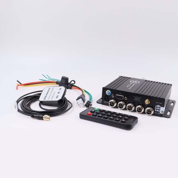 Видеорегистратор 4-канальный Best Electronics MDR 212 (M) (GPS)